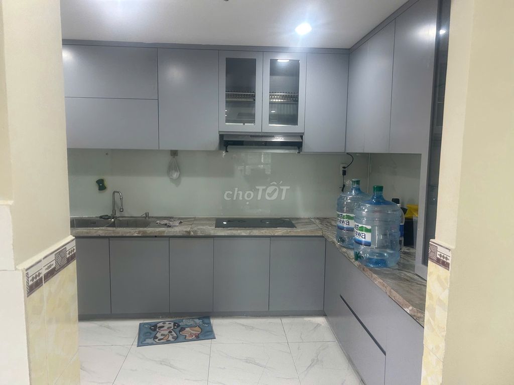 Rent a 7-size, Vietnamese apartment 856 Tạ Quang Bửu, 1894 5, District 8.