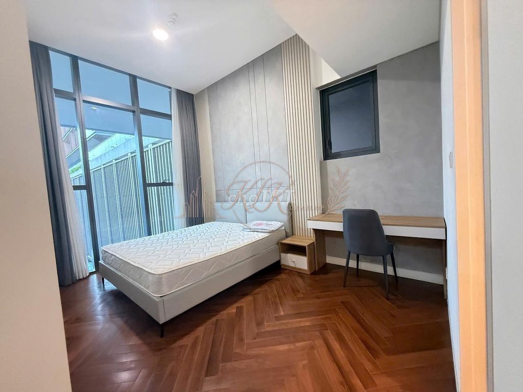 Rent two super-beautiful interior rooms in Empire City.