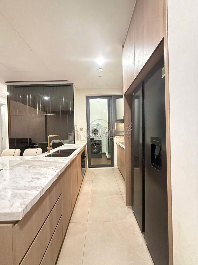 Rent two super-beautiful interior rooms in Empire City.