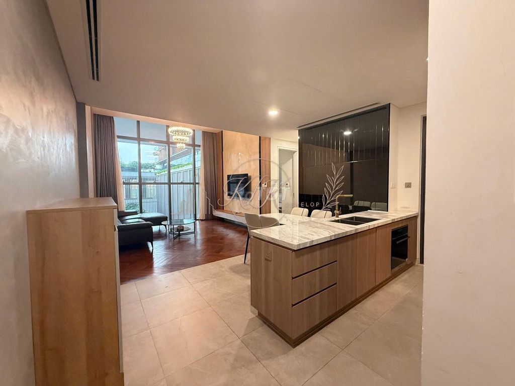 Rent two super-beautiful interior rooms in Empire City.