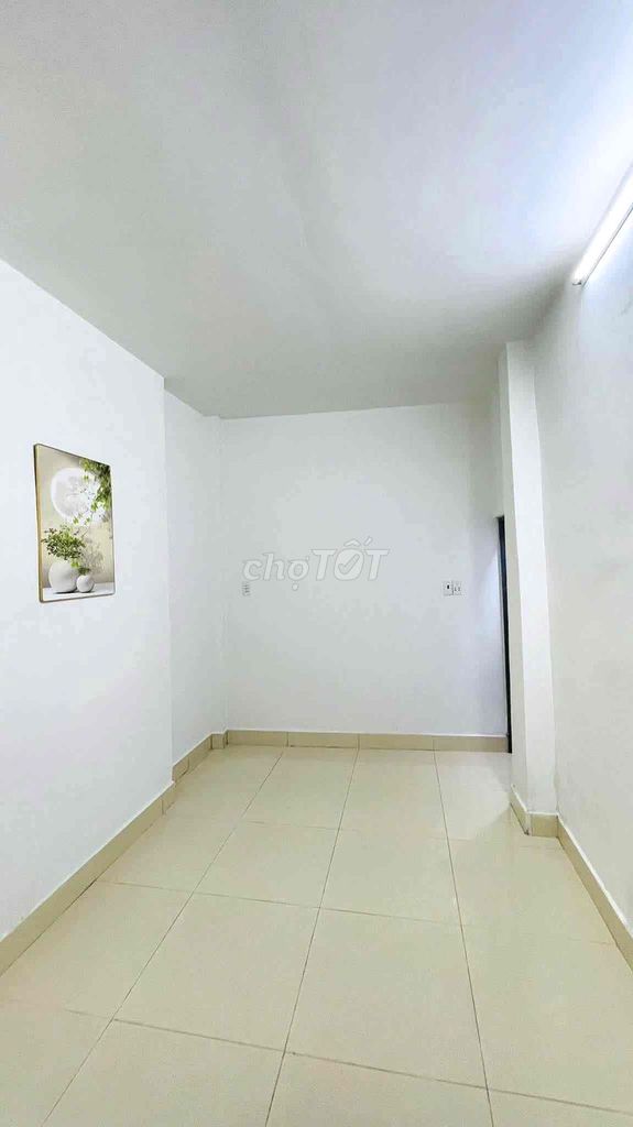 This is an airport building. Two bedrooms. Two Phạm Văn Đồng toilets.