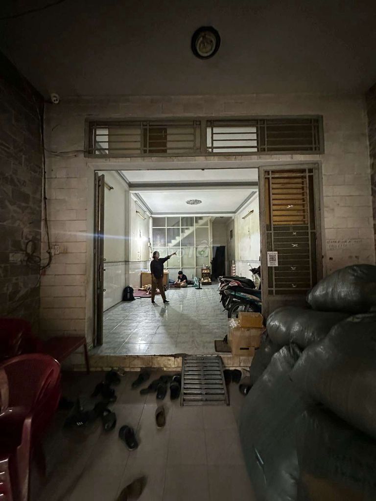 We're going to go to S.H.I.K.1 -5 x23 1.m. 2th floor - 25 million