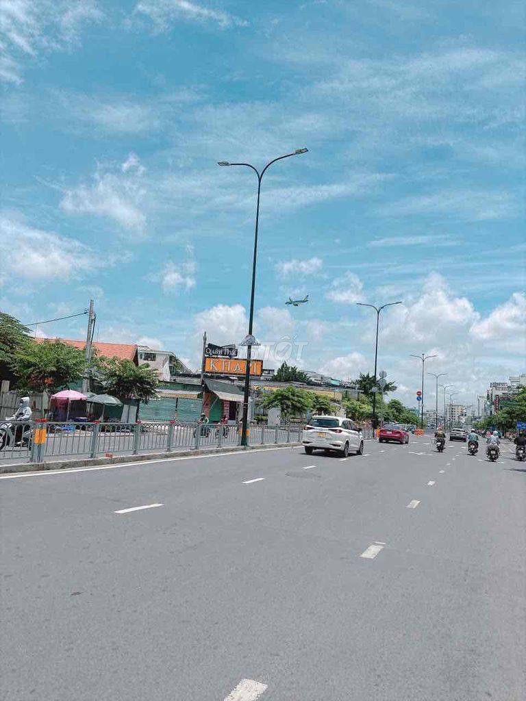 Rent Dương Quảng Hàm Gò Vấp truck heads