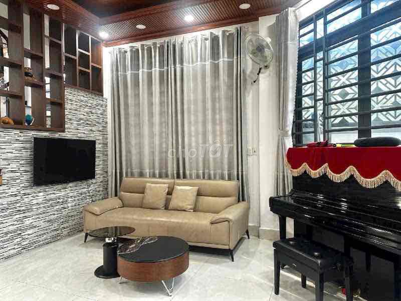 Let's rent a house/Vp second corner of the P.M.22,p.Linh Đông-4 on the 17 million refrigerators.