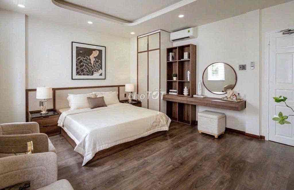 Rent a fancy Thảo Điền villa.