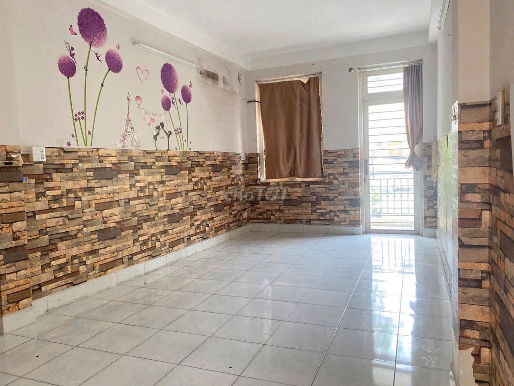 For rent 1 Lê Lư - Live FAQ: 3.5 x 18 M cast 2 floors.
