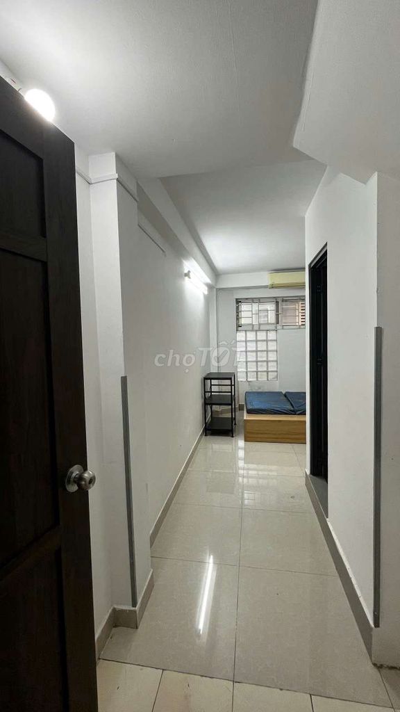 Cheap dv room