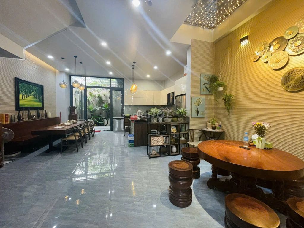 Rent Hoàng Hoa Thám, 13rd District Tân Bình.
