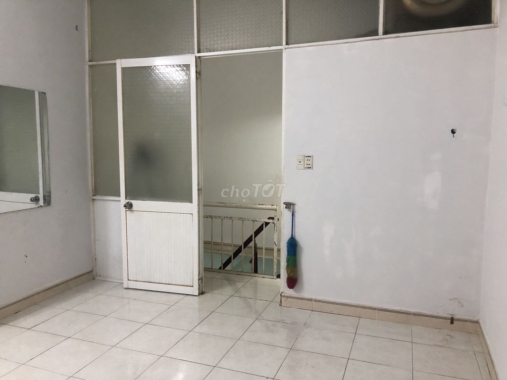 Rent an alley 3 meters Hậu Giang, 4 m 6 meters, 1 floor for 6.5 million!