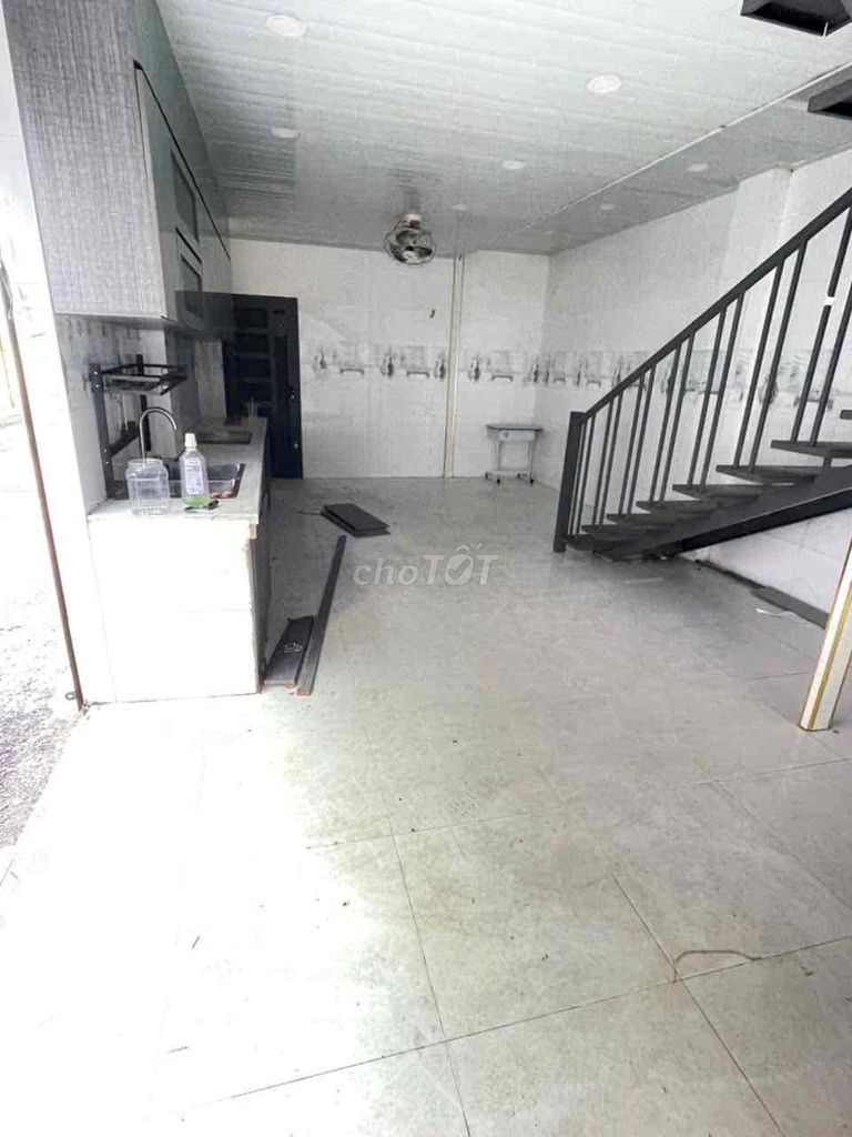 1/ Phạm Văn Chiêu alleycar
