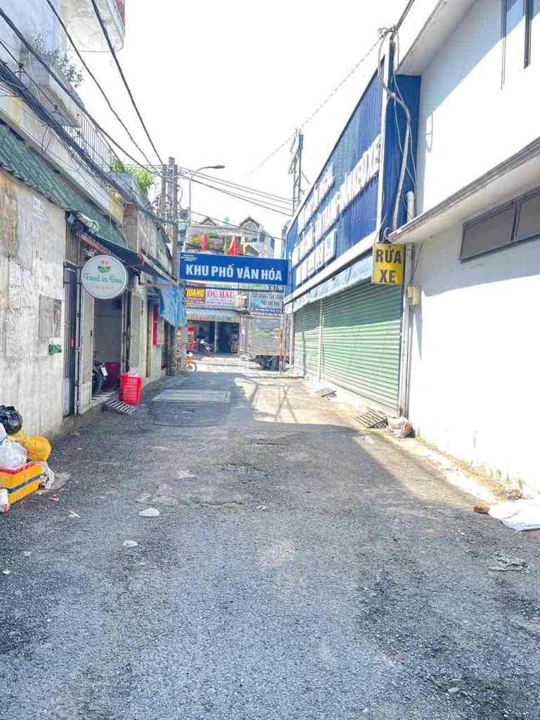 1/ Phạm Văn Chiêu alleycar