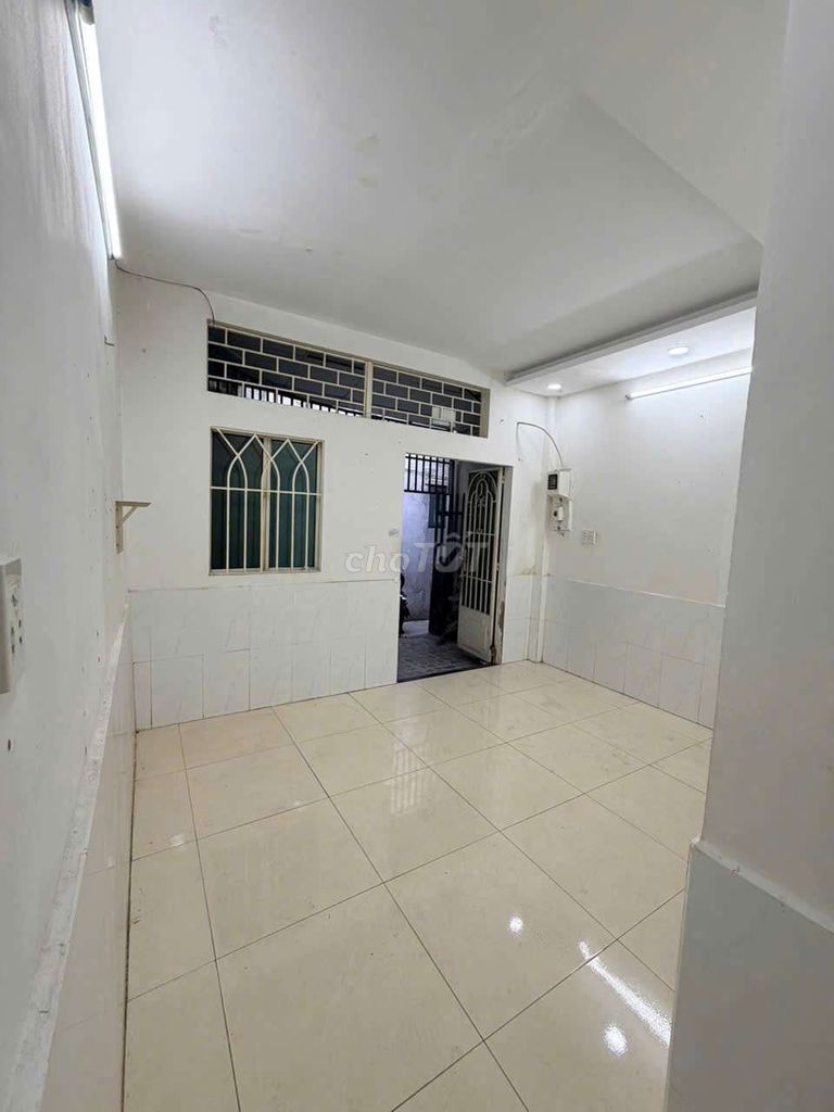 two bedrooms, two toilets, right around the turning circle.