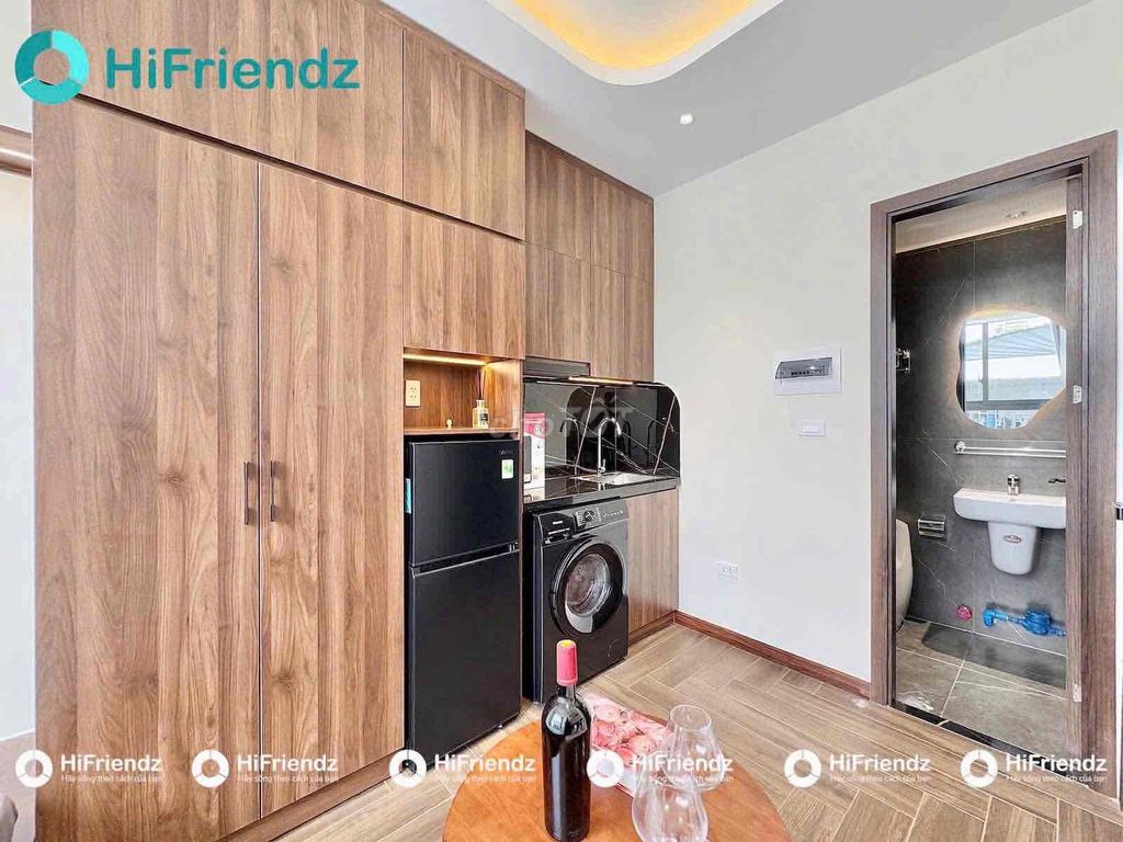 The Star of Standards 5.800,000 is 100 percent of newly constructed furniture.