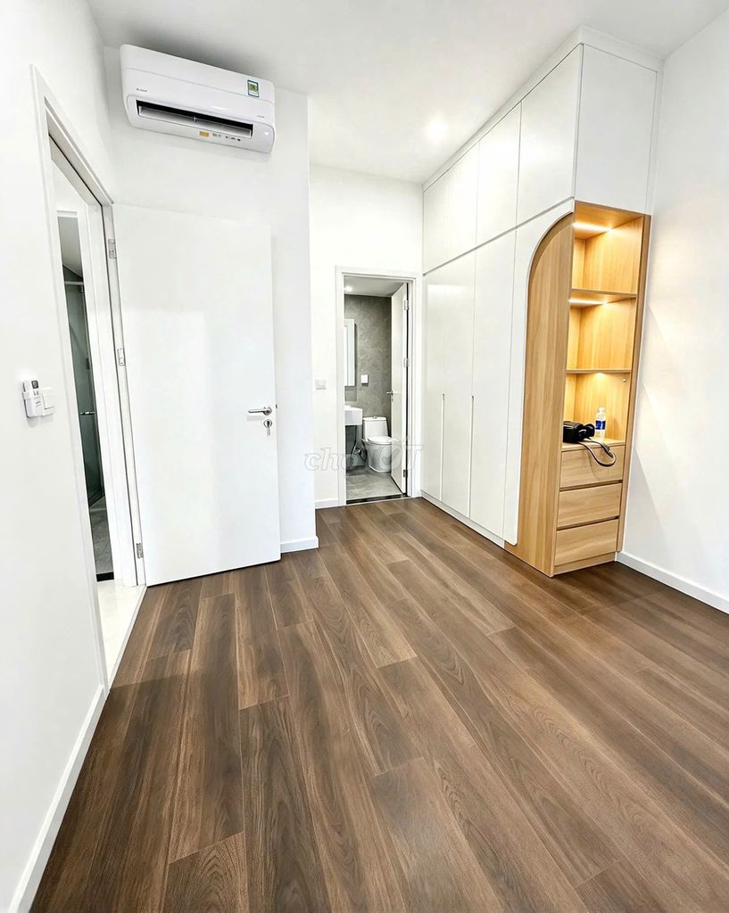 Super cheap - two Victoria Village bedrooms for renting ntcb 15 million a month