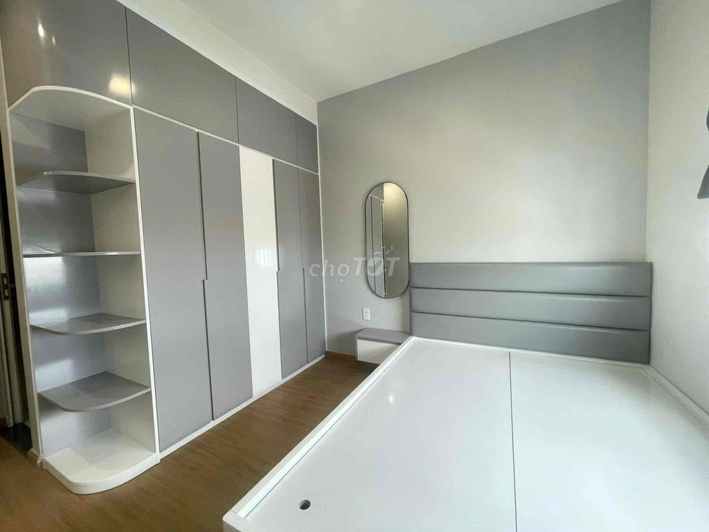 Lavita Charm rents two ntcb bedrooms 10 million ft full of furniture 12 million units immediately.