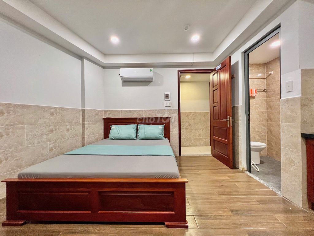 The new senior suite is near the state-of-the-art facility.