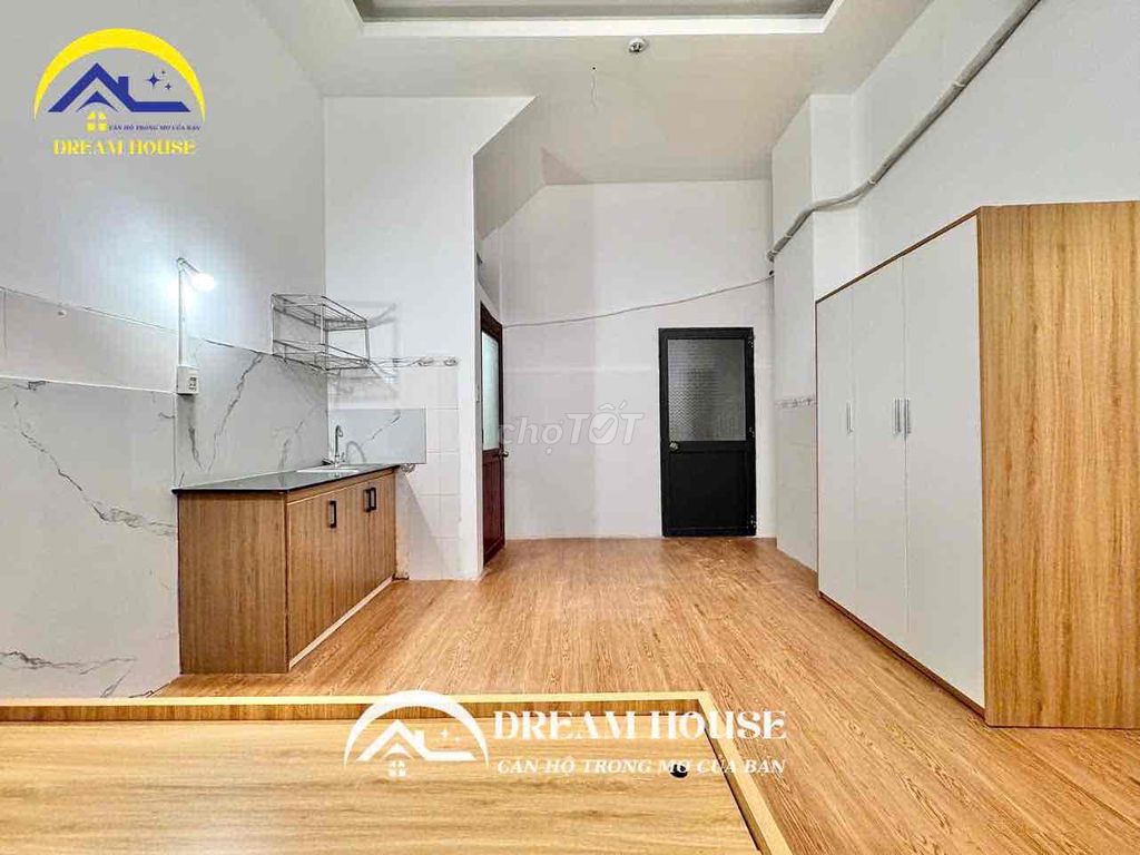 The vast mini studio apartment under the open ground