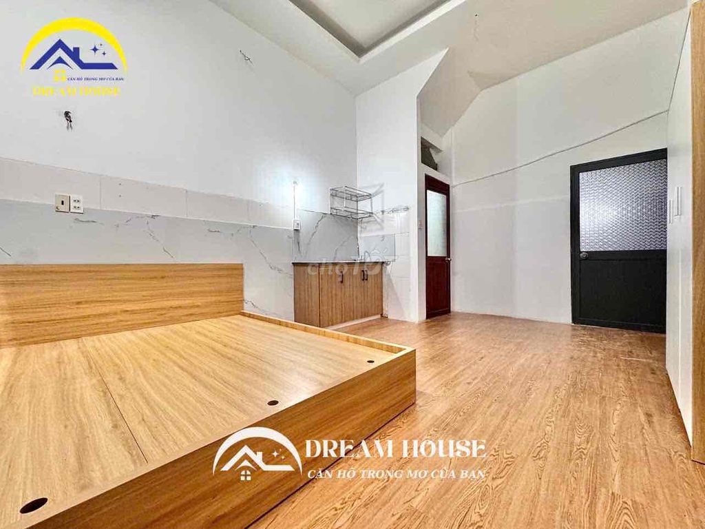 The vast mini studio apartment under the open ground