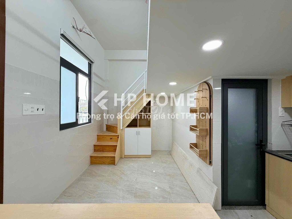 Open the building immediately at 7th and Tân Bình