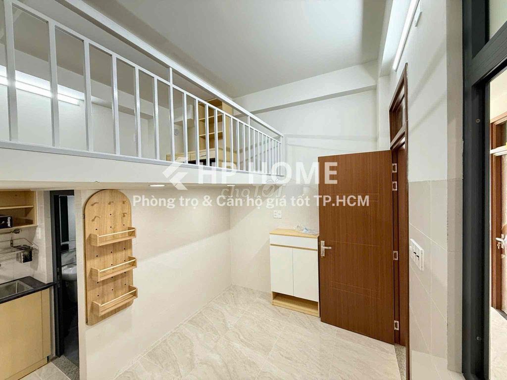 Open the building immediately at 7th and Tân Bình