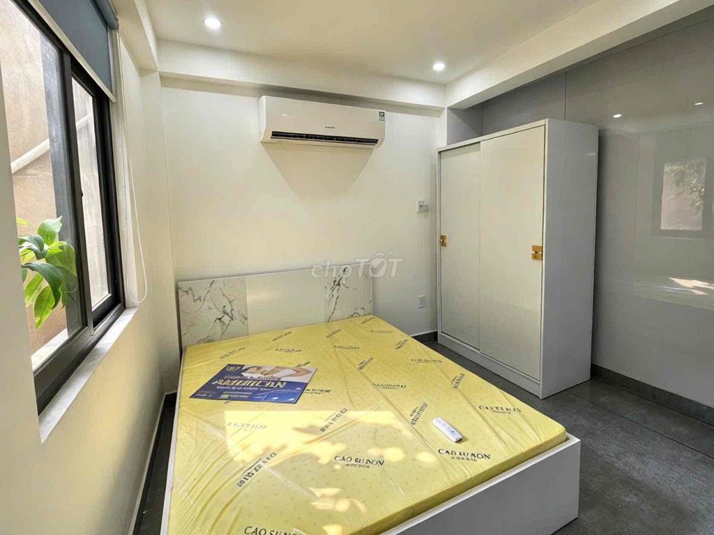 Rent the apartment full of furniture 30 meters with open windows at Phan Văn Trị
