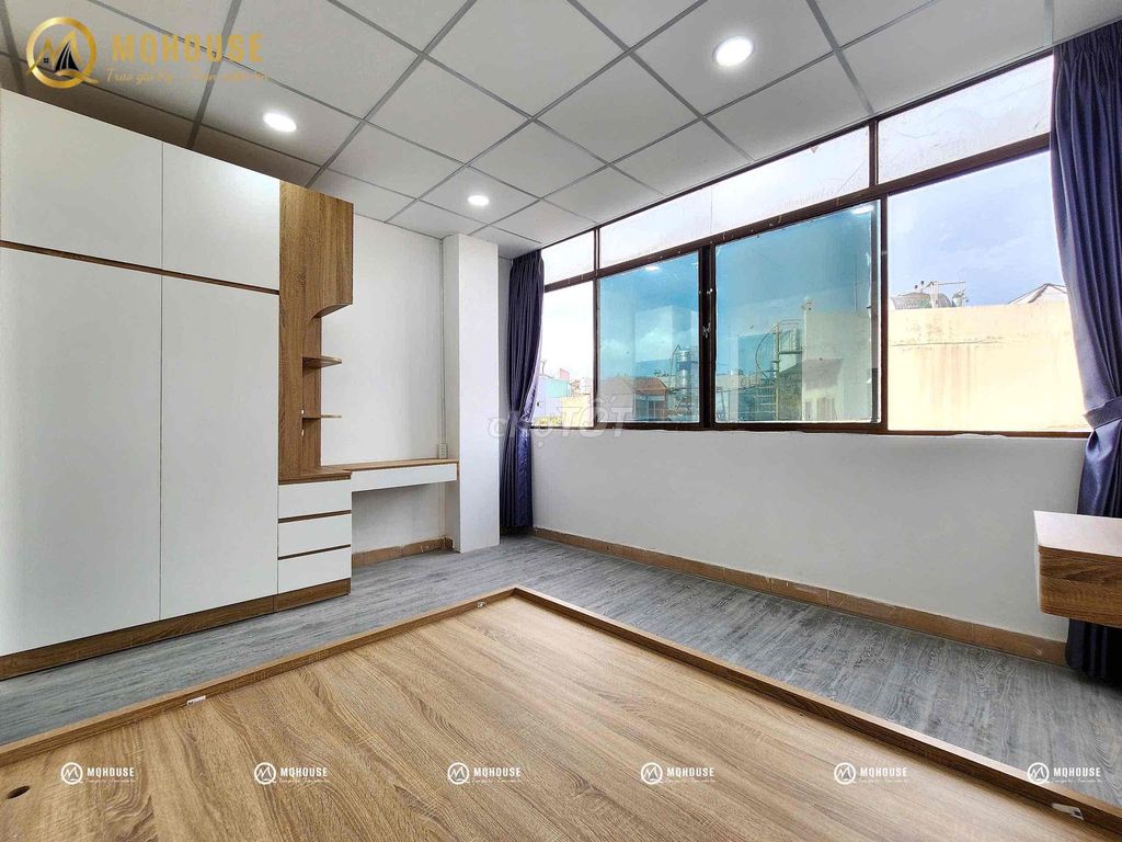 The Royal Highness' apartment is now available.