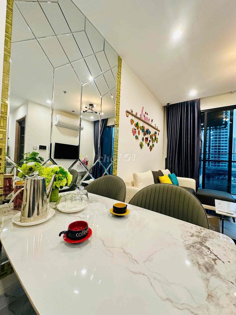 One bedroom. A The Beverly Solari - Vinhomes Grand Park toilet. High-level furniture.