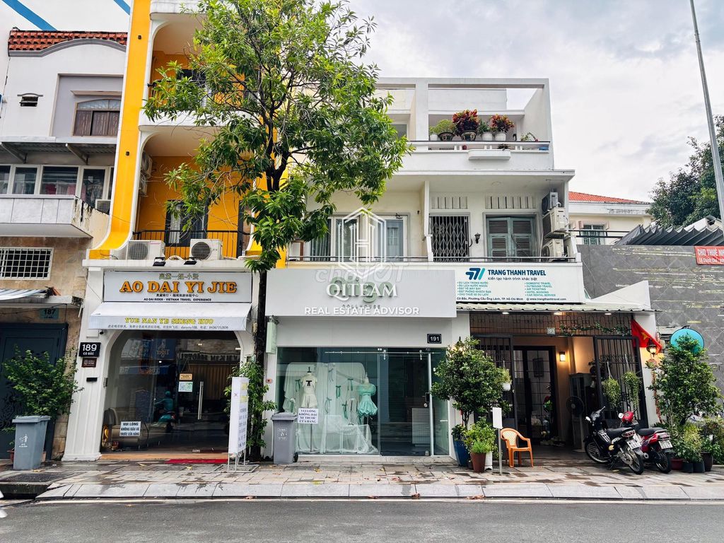 5x, 1st Cô Bắc. 1 - 4 x 20 meters, 2nd floor home.