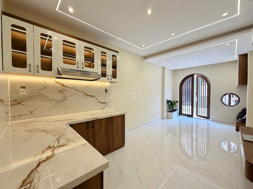 The owner of the new original house, Full interior goes down Phú Nhuận