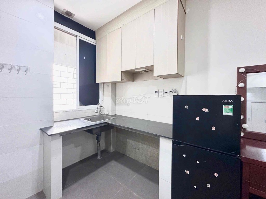 P Studio Full interior with clear sky windows just Tây Thạnh - ltt