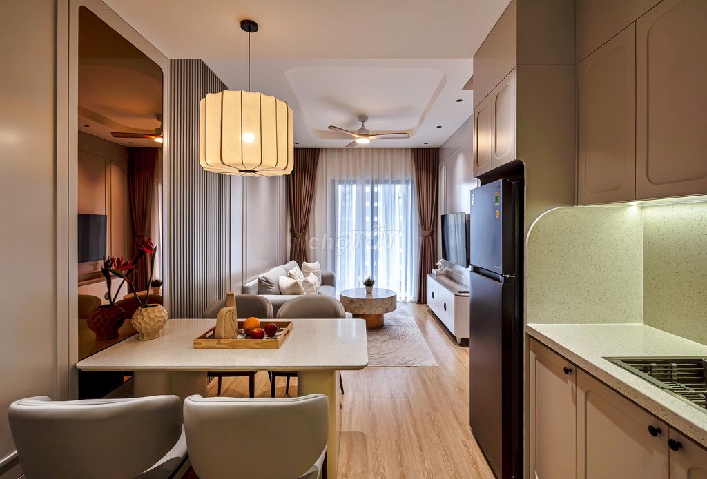 Rent a two-room Victoria Village just 18 million a month.