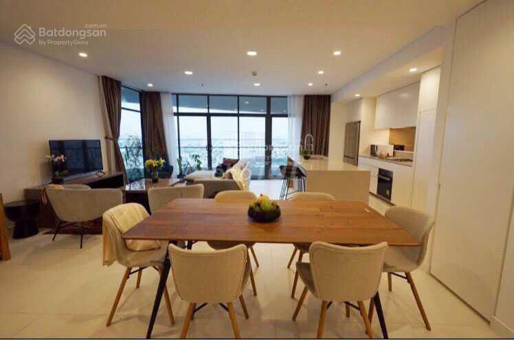 Need to rent a Botonica Primer apartment, three bedrooms, high-end furniture.