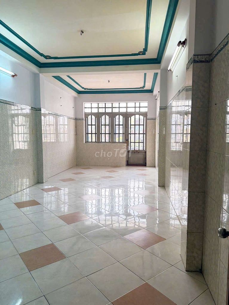 M. 4x20, 365 meters2, 1 .1 .1 .1 .1 x 3 floors, 8 bedroom 5