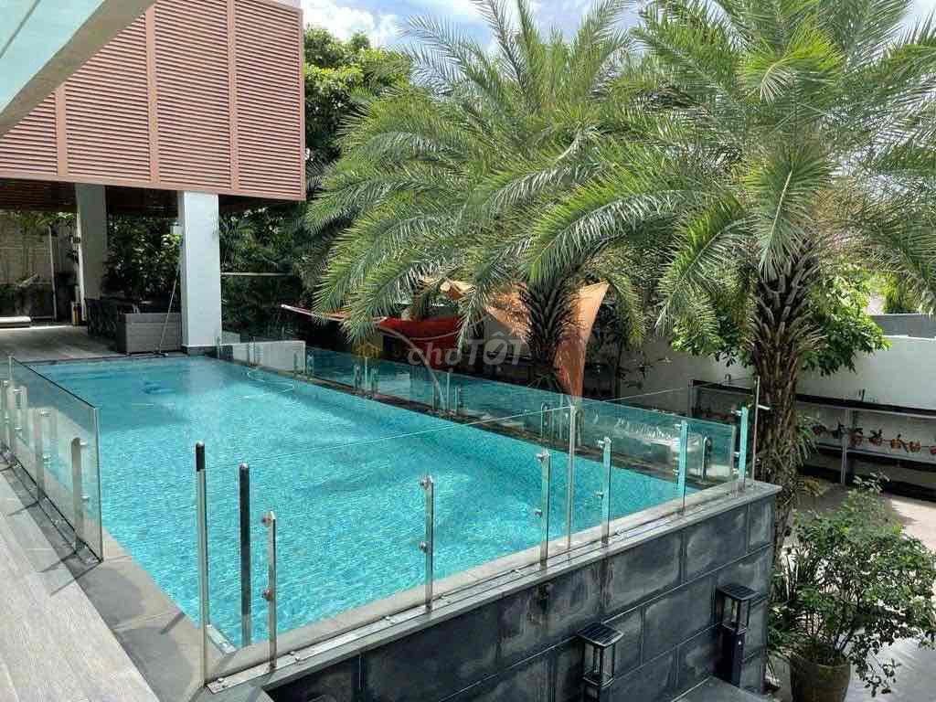 We'll rent a super nice house in District 2 T: 22 x 34 meters: 764,7 m2 rents: 150 t