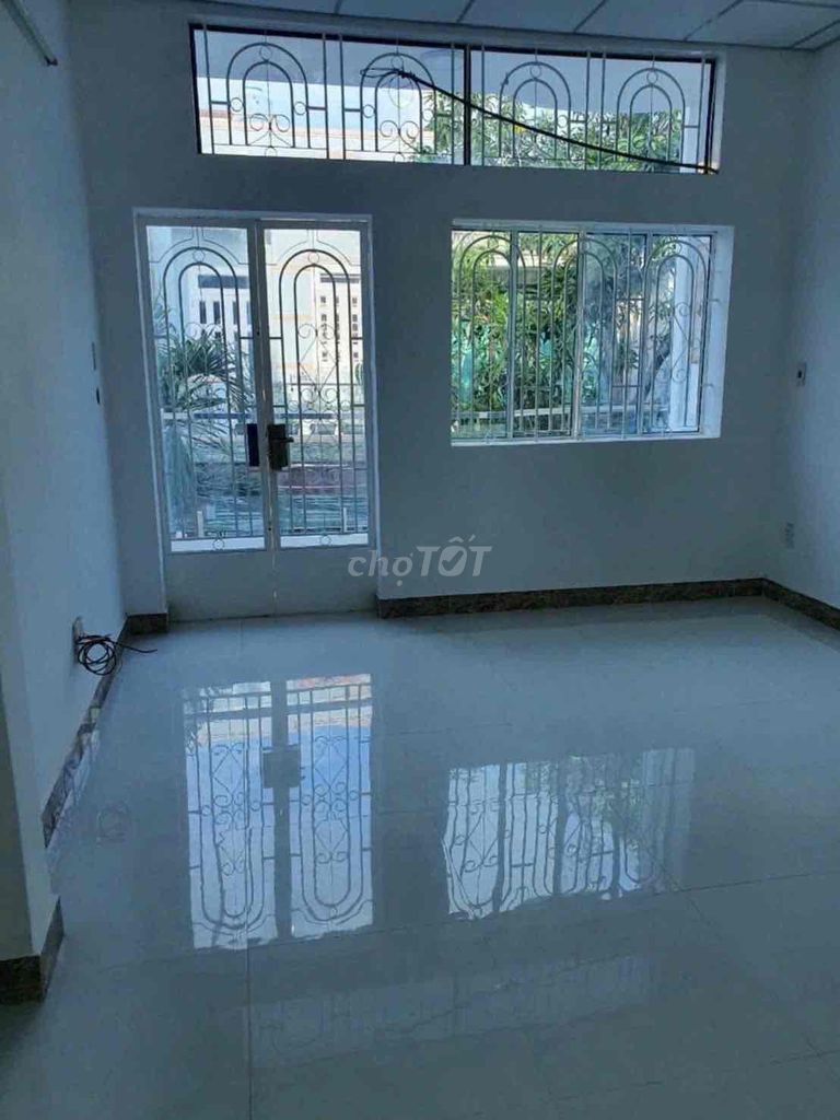 8 meters. Nguyễn Trọng Trí