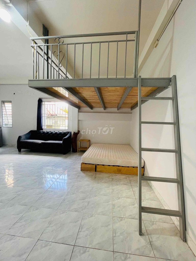 It's the owner who rents room 35 M2 - full interior