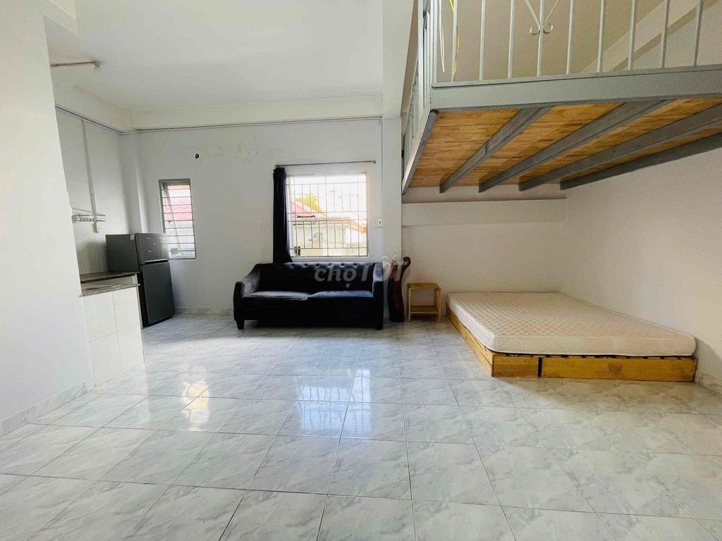 It's the owner who rents room 35 M2 - full interior