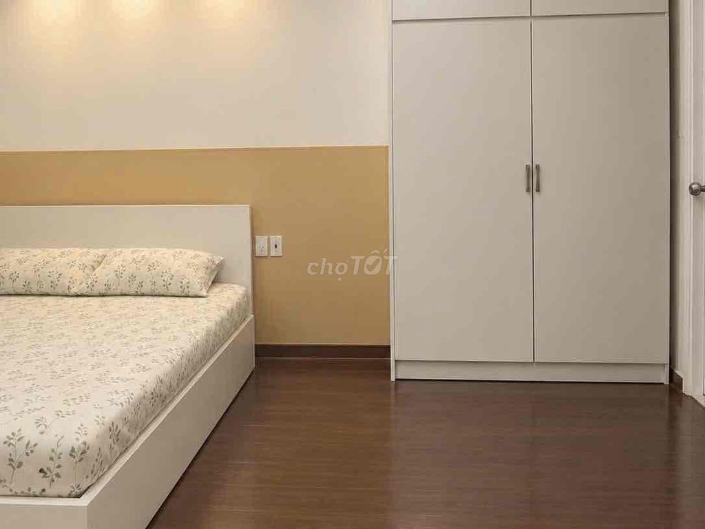 Rent a public wash-cleaning studio. Full interior right in the heart of District 1.