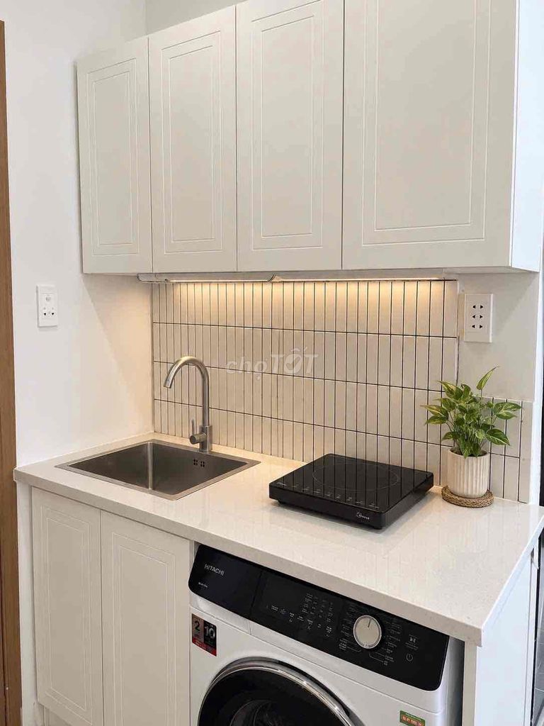 Rent a public wash-cleaning studio. Full interior right in the heart of District 1.