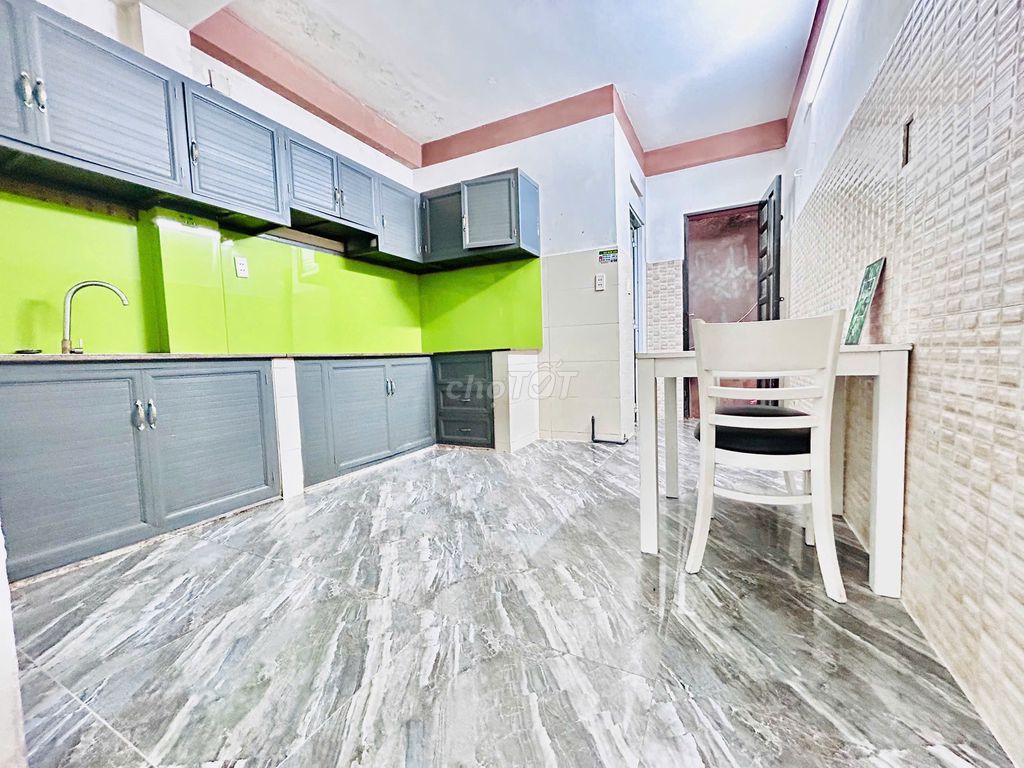Rent a service apartment. One private bedroom.