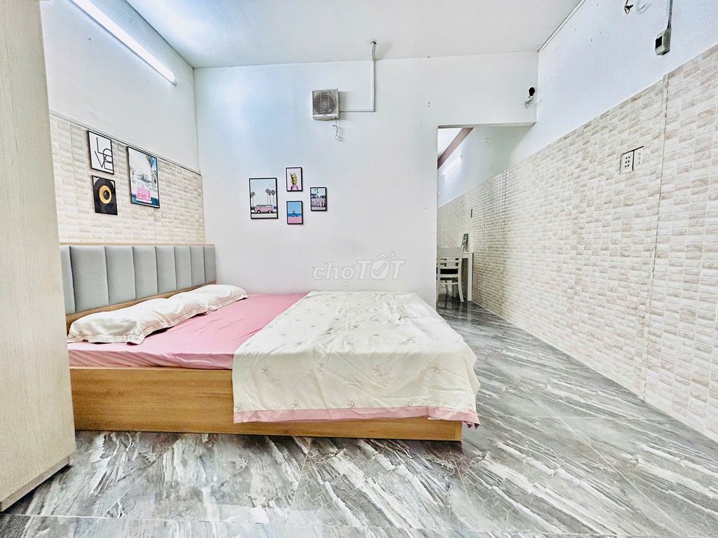 Rent a service apartment. One private bedroom.