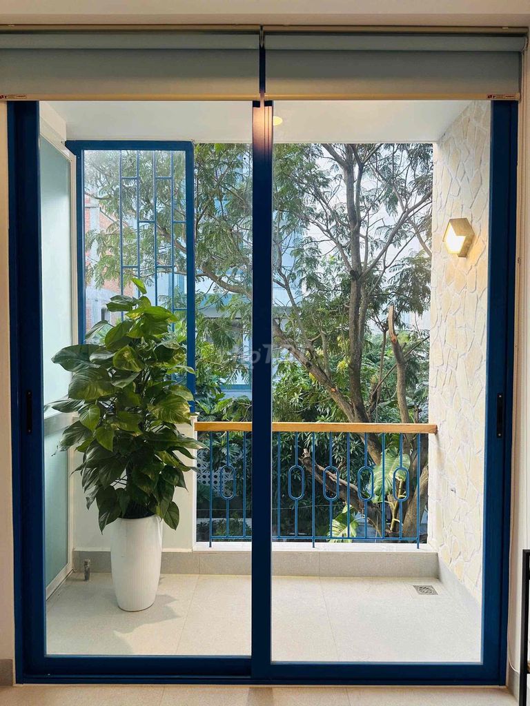Two bedrooms only 100 percent from 6.3 million.
