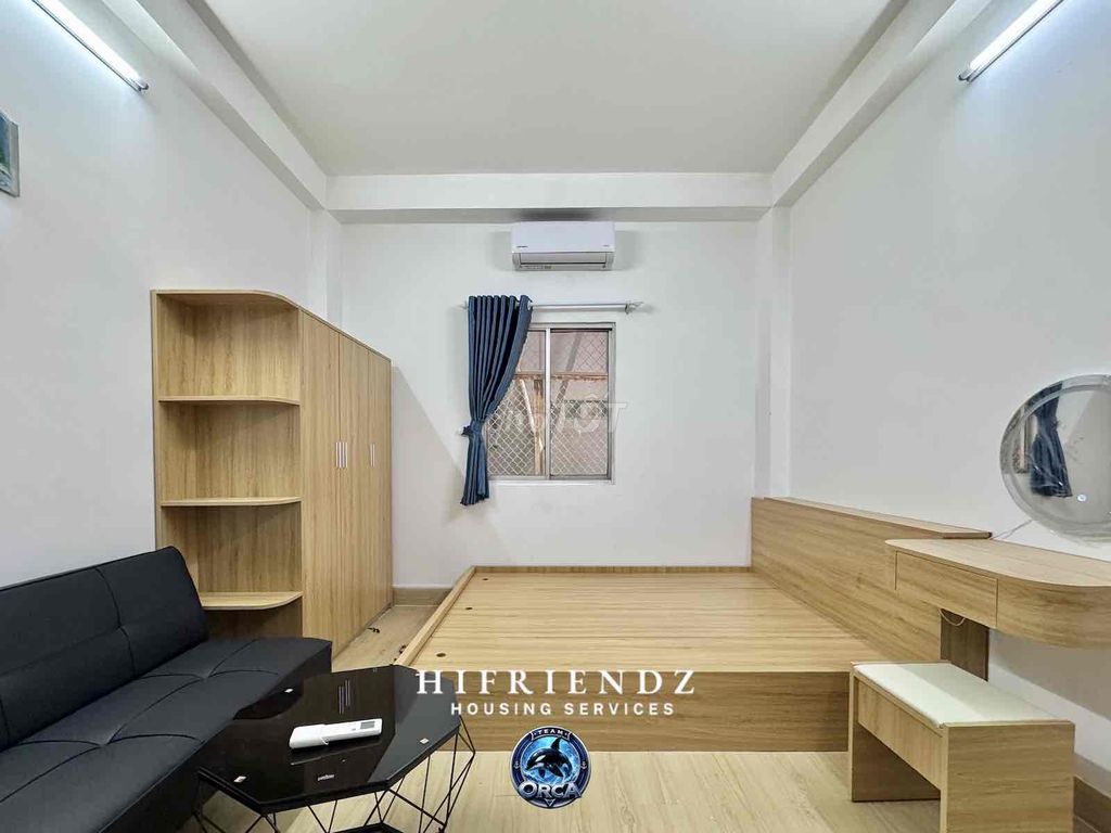 mini window flat full interior floor vehicle