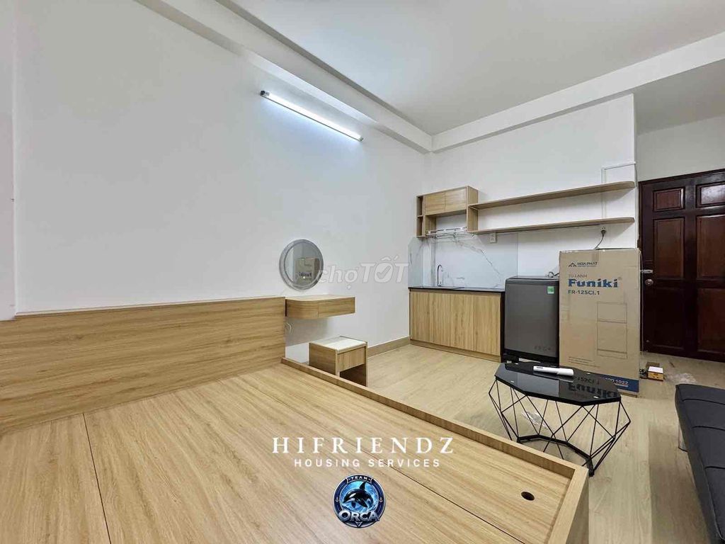 mini window flat full interior floor vehicle