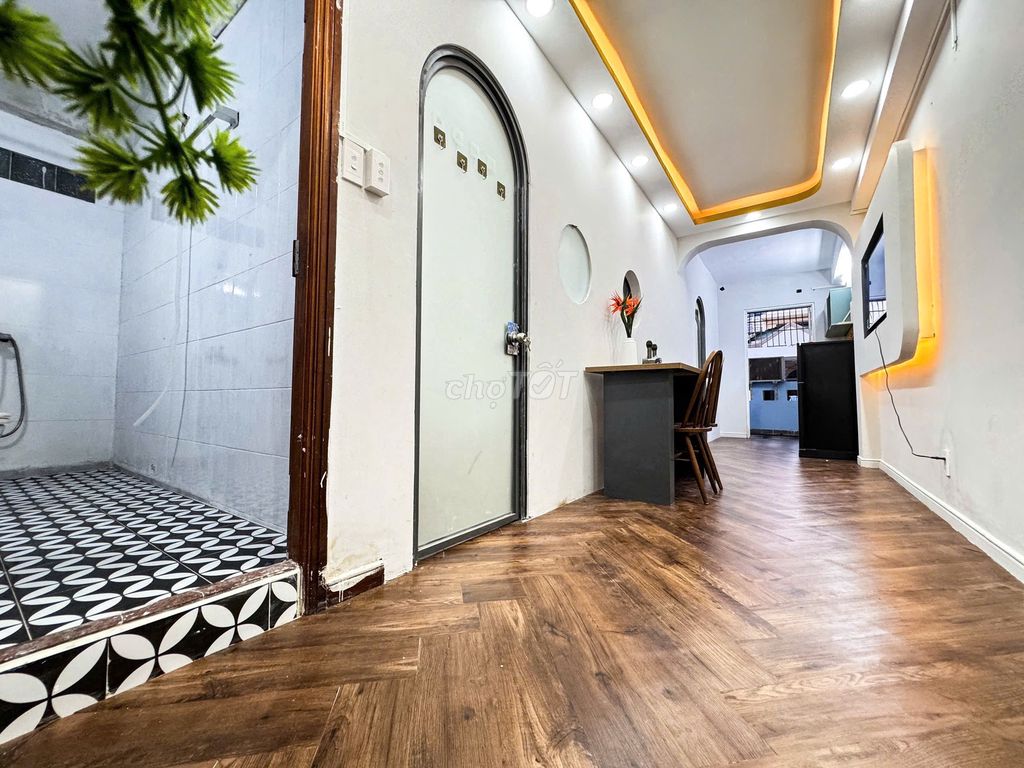 Two bedrooms, please. - Seven, Tân Bình.