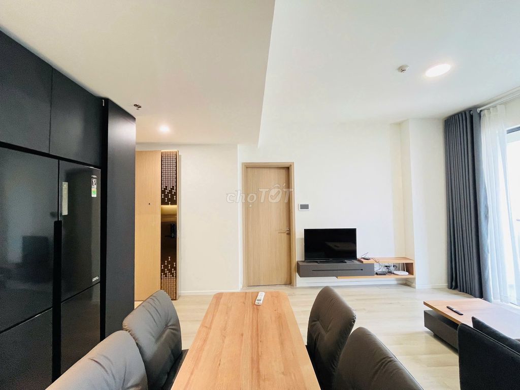 Rent the two bedrooms at the Grand Park McpVomes