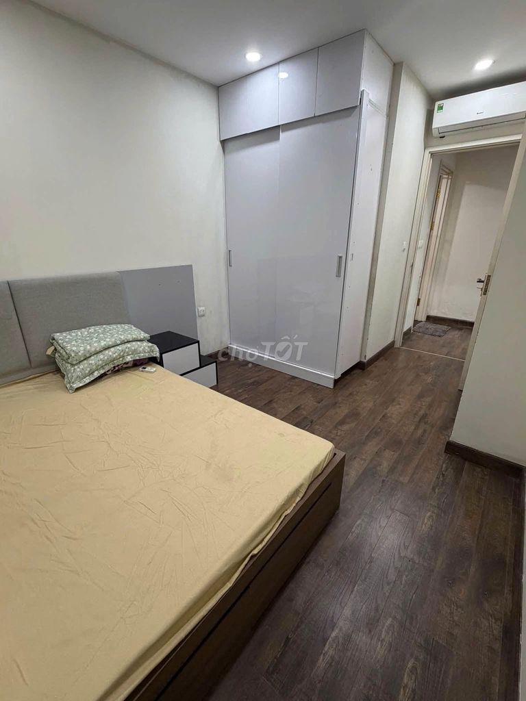 Chung cư Phúc Yên-0-0-0 is down to 3 bedrooms that cost 13 million a month 106 meters of corners.