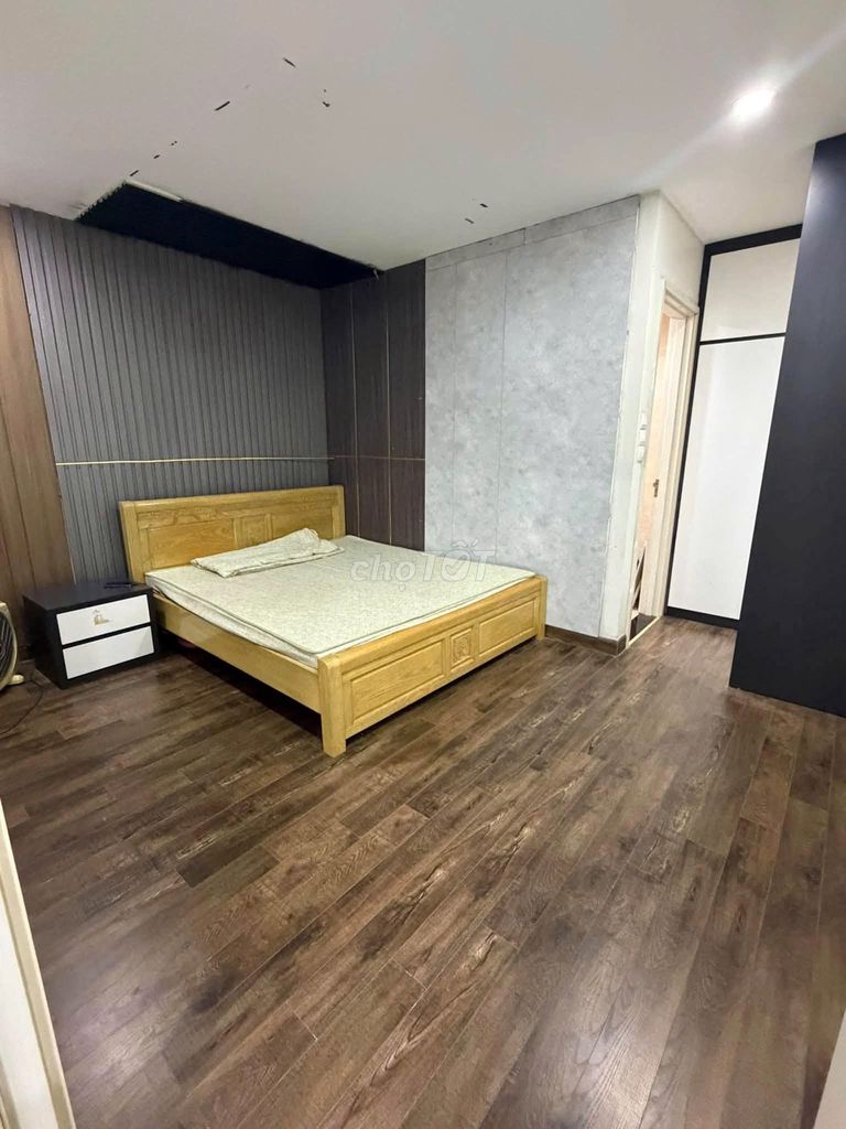 Chung cư Phúc Yên-0-0-0 is down to 3 bedrooms that cost 13 million a month 106 meters of corners.