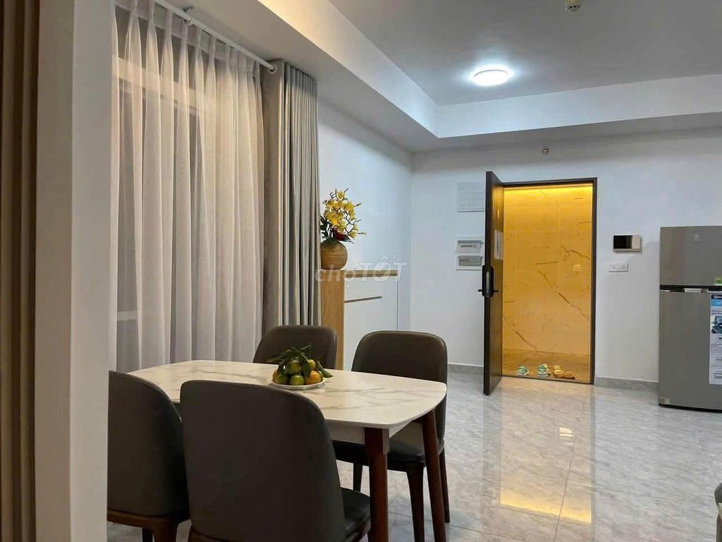 Rent a three-room super-beautiful interior room in Paris Hoàng Kim.