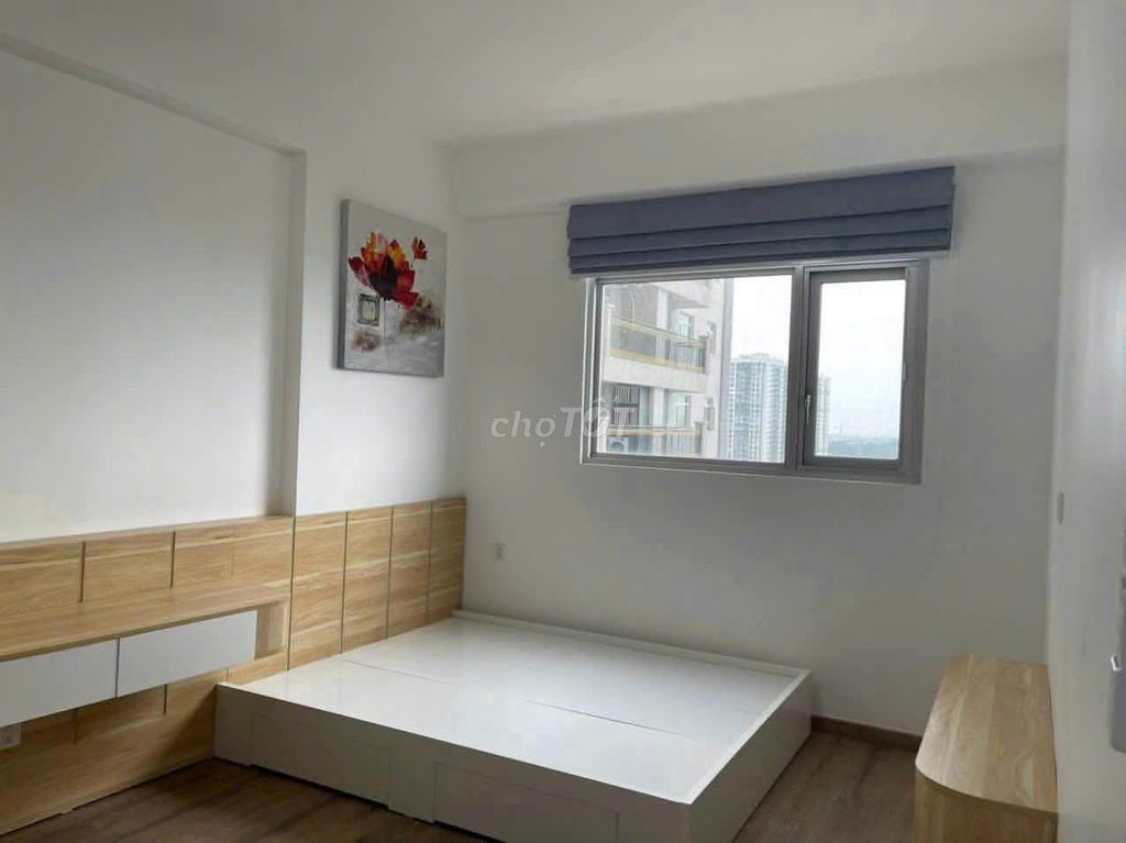 Rent a three-room super-beautiful interior room in Paris Hoàng Kim.